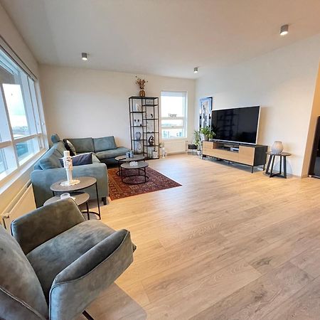 Modern And Spacious 3 Bedroom Apartment In Kopavogur Reykjavík Kültér fotó