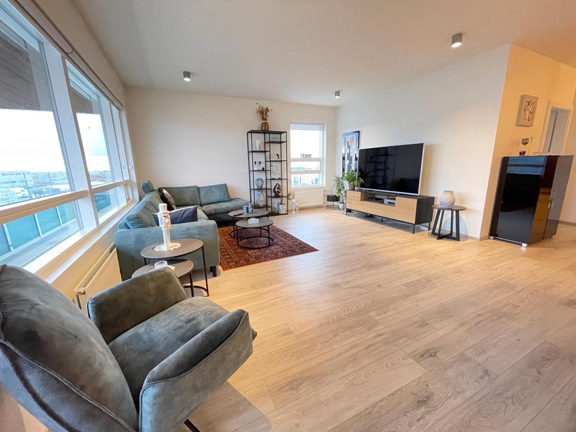 Modern And Spacious 3 Bedroom Apartment In Kopavogur Reykjavík Kültér fotó